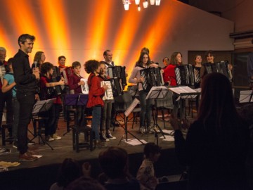 Création des "Classes Artistiques" à Bordeaux